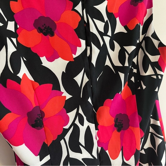 Kim Rogers Women’s Dark Floral Shift Dress size 12 Mod Style with Pockets - Picture 11 of 13